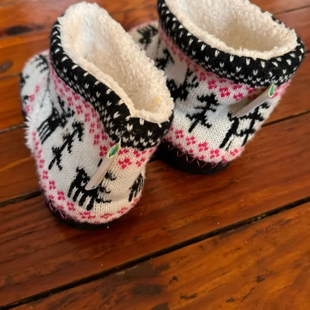 Slip On Slipper Boots Size 12-13 Toddler